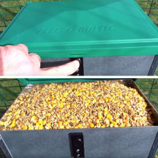 Кормушка Olba Feed-O-Matic педальная 8 кг для кур